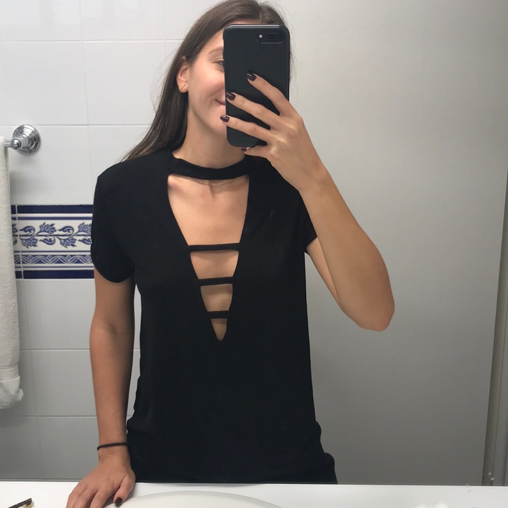 Black v-neck